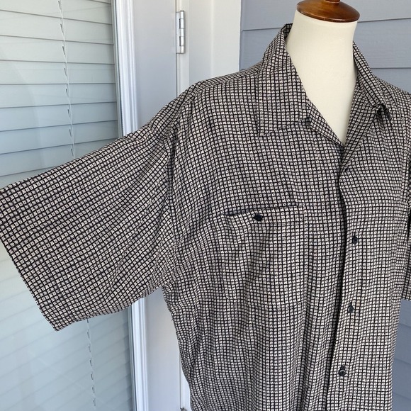 Visitor Men XL Silk Shirt Short Sleeve Button-Down Grey Black Collared Plaid - Picture 5 of 13